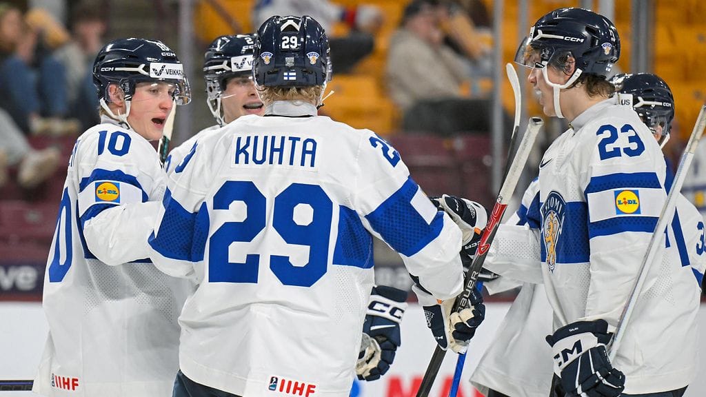 Nuoret Leijonat otti 6-2-voiton Tanskasta MM-kisojen avausottelussa.