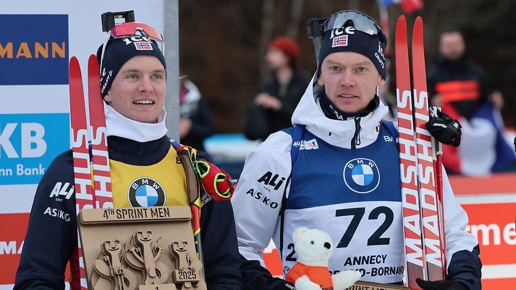 Johan-Olav Botn (vas.) löysi Sivert Bakkenin kuolleena hotellihuoneesta Italian leirillä.