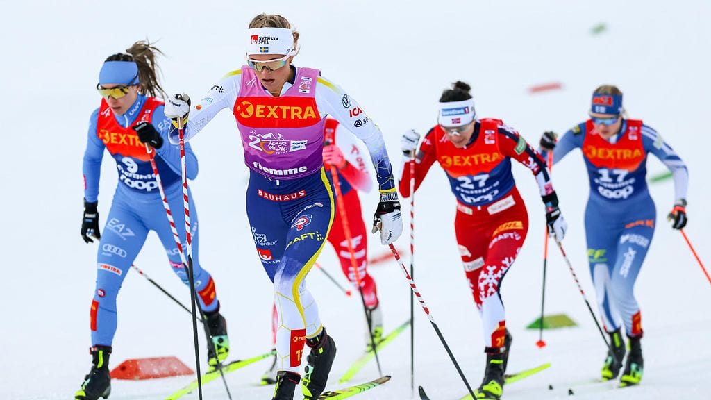 Ruotsin Frida Karlsson (kuvassa lähimpänä) jättää Tour de Skin kesken.