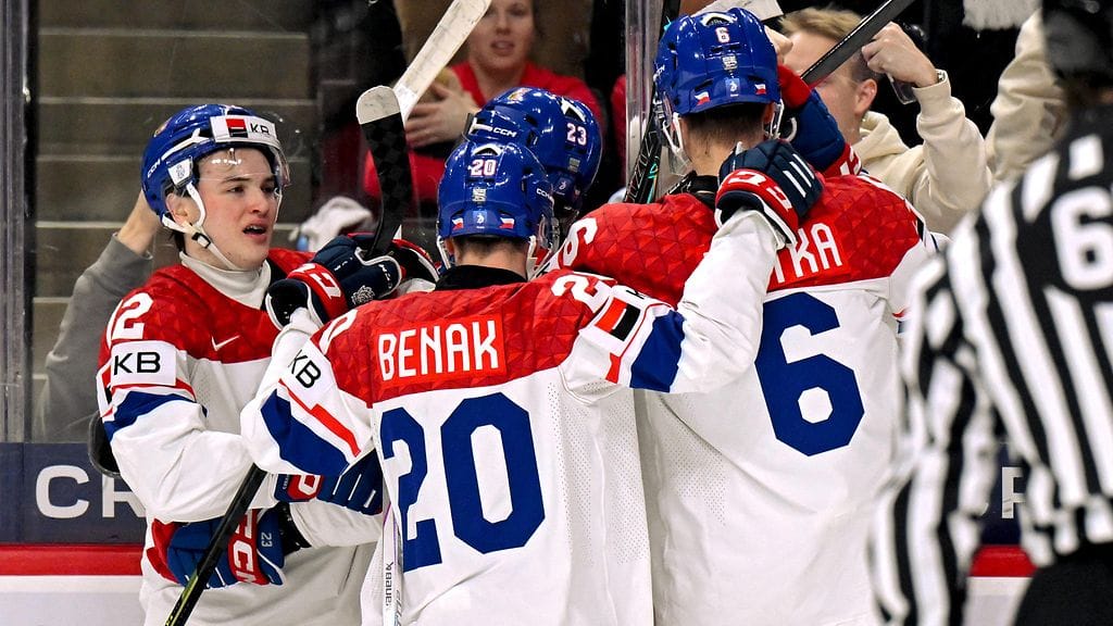 Tshekki voitti Kanadan tiukassa MM-välierätaistossa.