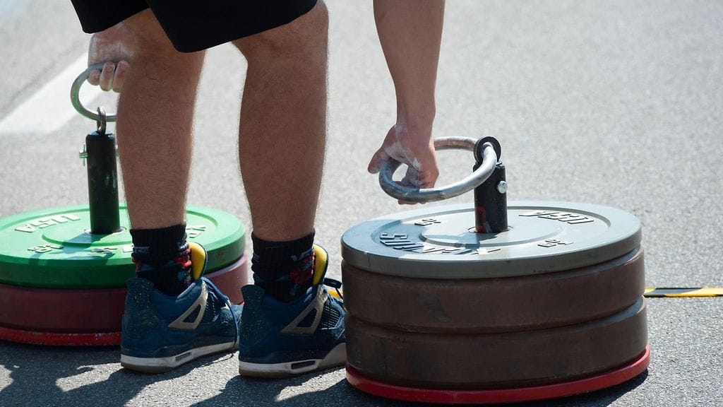 Voimamiesyhteisöä koettelee suuri suru. Kuvituskuva.