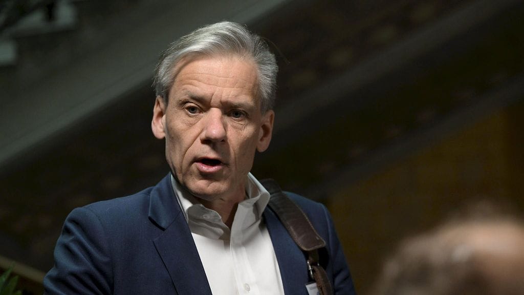 Kokoomuksen Pauli Kiuru saapui hallitusneuvotteluihin Säätytalolla Helsingissä 15. toukokuuta 2023.