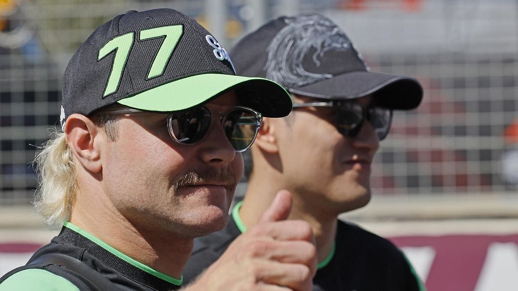 Valtteri Bottas Zhou Guanyu