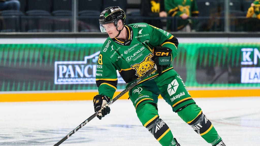 Carl Klingberg palaa kaukaloon yli kolmen kuukauden tauon jälkeen.