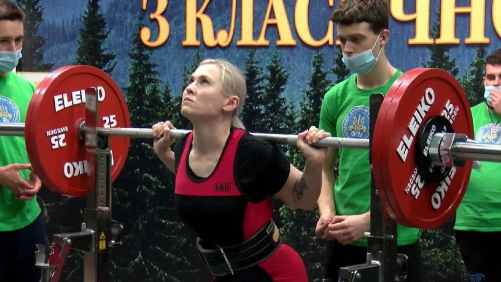 Venäjän kansalainen Julia Lemeshchenko on Ukrainan voimanostomestari vuodelta 2021.