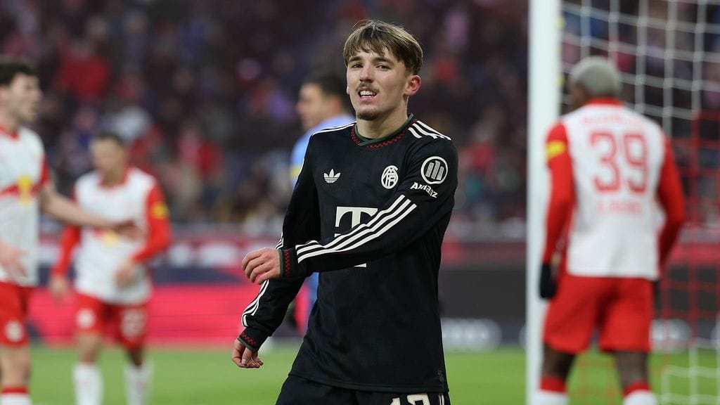 Lennart Karl ei varonut sanojaan.