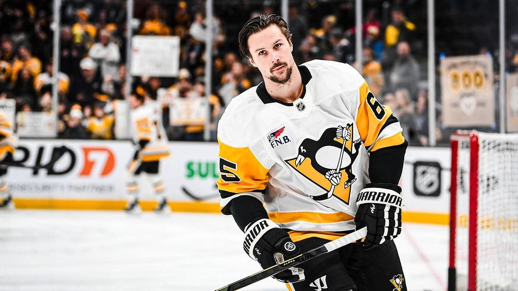 Erik Karlsson joutuu huilille.