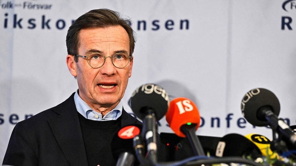 Ulf Kristerssonin mukaan ruotsalaissotilaita saapuu tänään Grönlantiin.