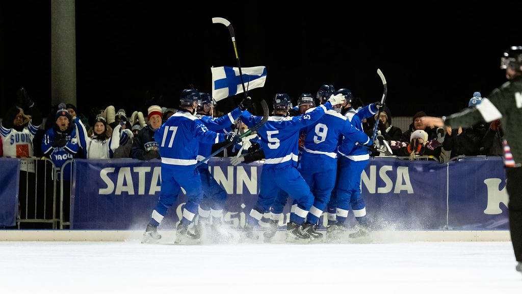 Suomi juhli Emil Fedorovin loppuminuuttien 4–3-ratkaisumaalia.
