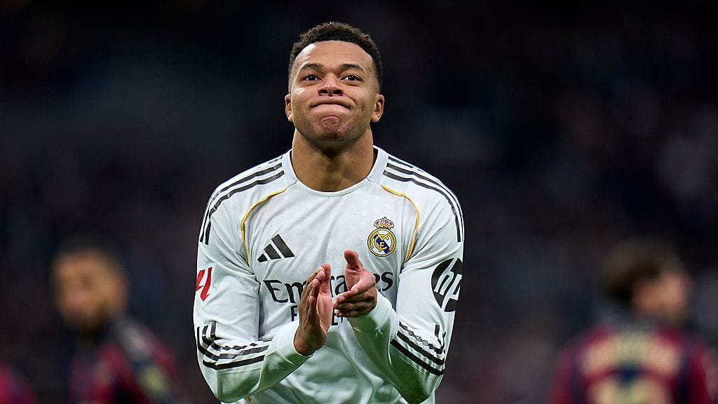 Kylian Mbappe kiistää, että Real Madridin lääkärit olisivat tehneet virheen hänen polvivammansa hoidon kanssa.