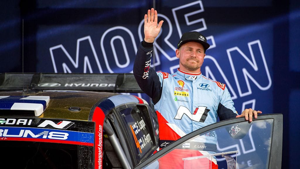 Esapekka Lappi palaa vuoden tauon jälkeen rallin MM-sarjaan. Kauden ensimmäinen kisa on edessä helmikuussa Ruotsissa.