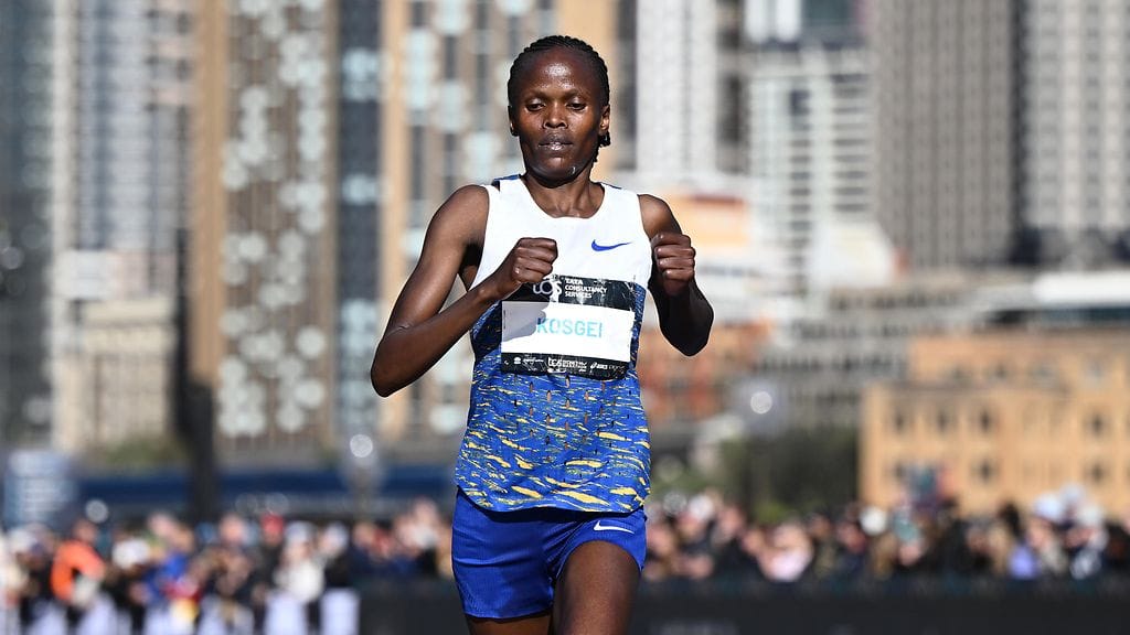 Brigid Kosgei on yksi Turkin riveihin vaihtavista kenialaisjuoksijoista.