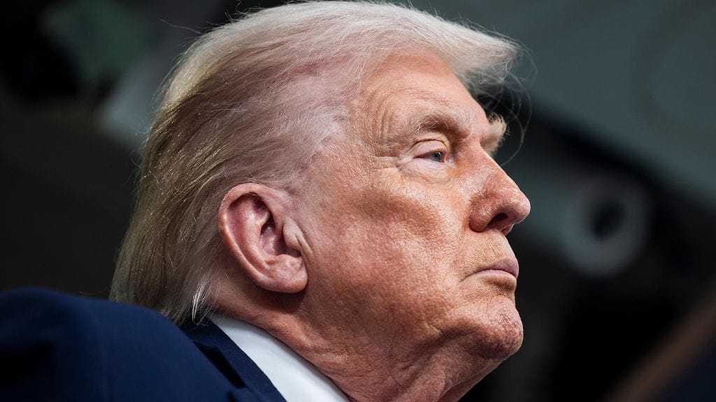 Trumpin linja Grönlannista pehmeni käytännössä yhdessä yössä.