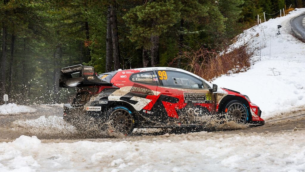 Oliver Solberg on pitänyt loistavaa vauhtia Monte Carlon MM-rallissa.