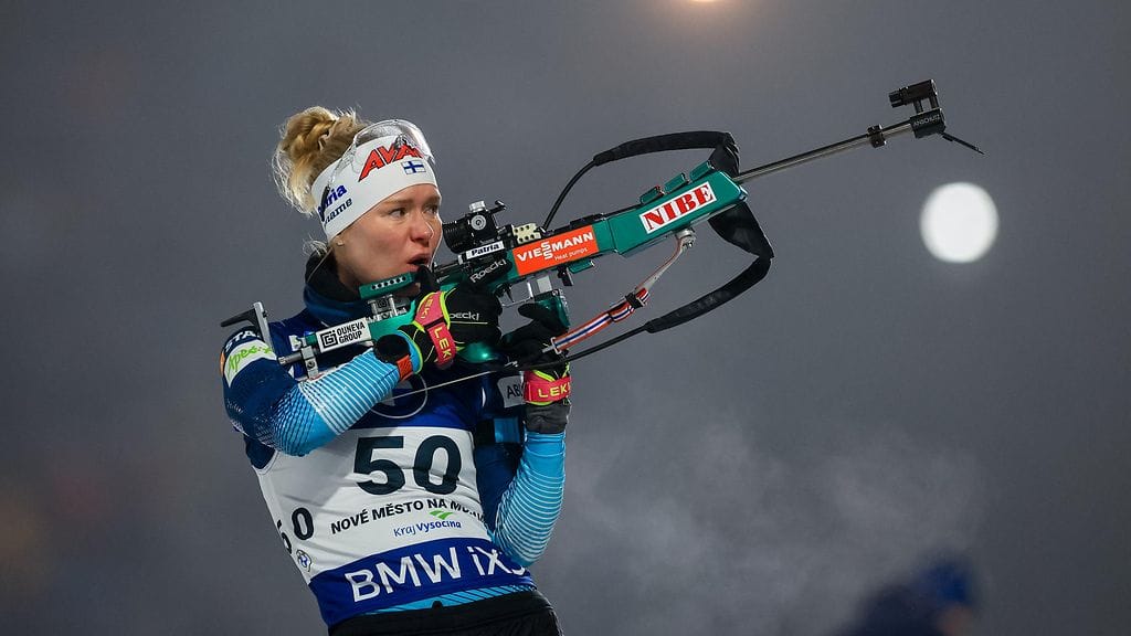 Suvi Minkkinen ja Tero Seppälä voittivat parisekaviestin ampumahiihdon maailmancupissa.