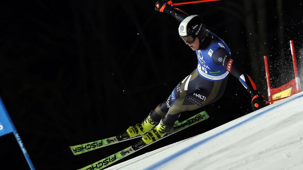 Eduard Hallberg oli yksi lennokkaan Schladmingin kisan keskeyttäneistä laskijoista.