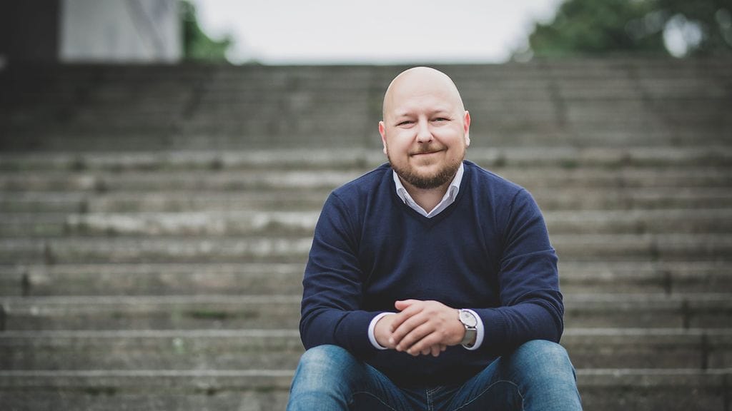 SDP:n kansanedustaja Joona Räsänen pitää väitteitä perusteettomina, ja vaatii stoppia "puskista huutelulle".