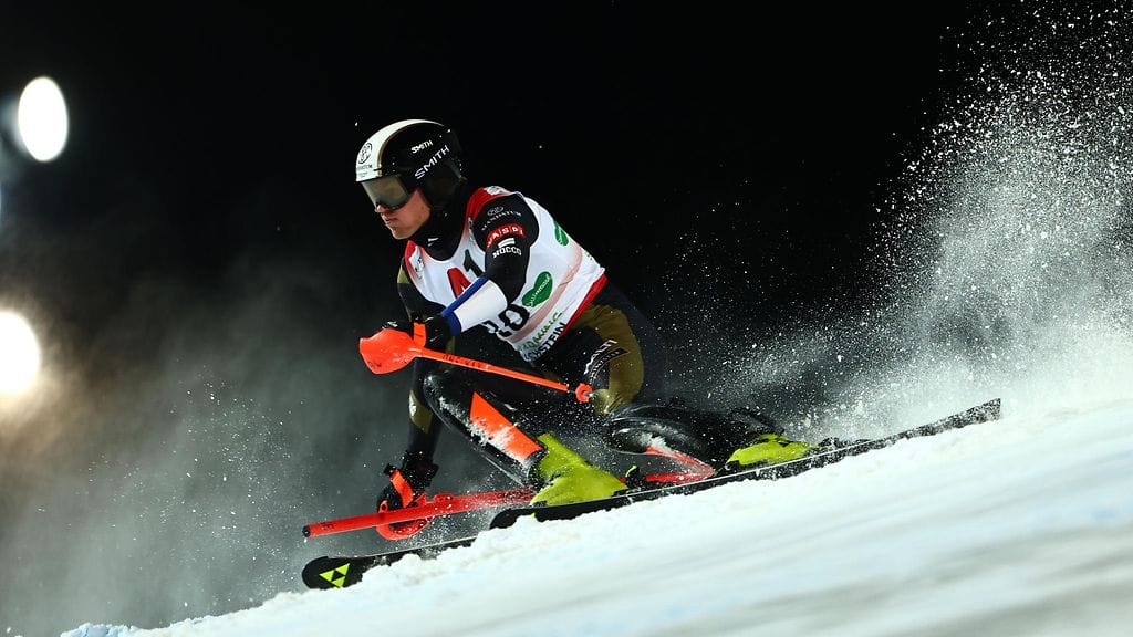 Eduard Hallberg laski Schladmingin maailmancup-pujottelun toisella kierroksella.