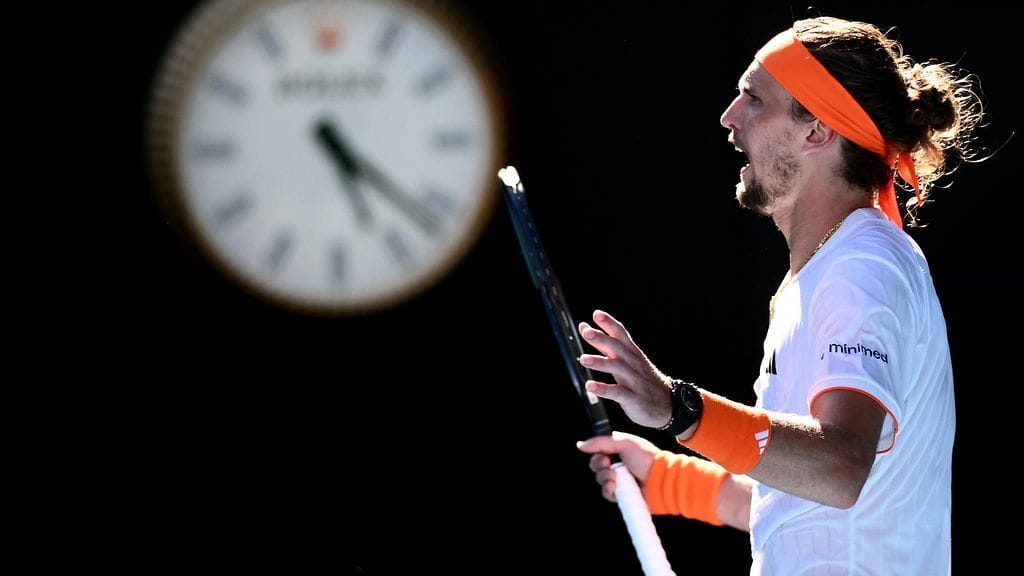 Alexander Zverev taisteli sitkeästi maratonottelussa.