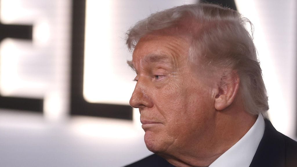 "Hullua ja hallitsematonta", Trump sanoo Prettin toiminnasta.