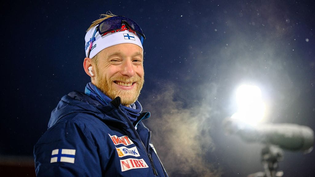 Erik Torneus-Kulstad jatkaa Suomen ampumahiihtomaajoukkueen päävalmentajana.