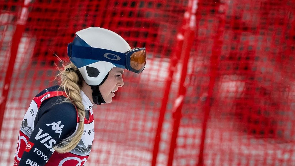 Lindsey Vonn kaatui syöksylaskussa edellisenä päivänä.
