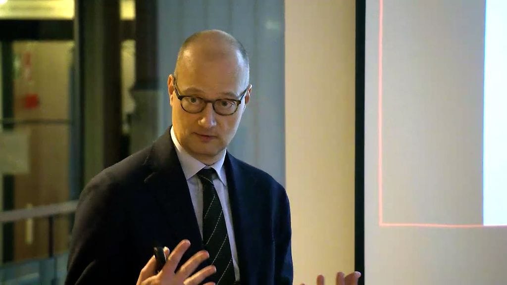 Arviointineuvoston puheenjohtaja, professori Niku Määttänen esitteli talouspolitiikan arviointineuvoston vuoden 2023 raporttia 24. tammikuuta 2024.