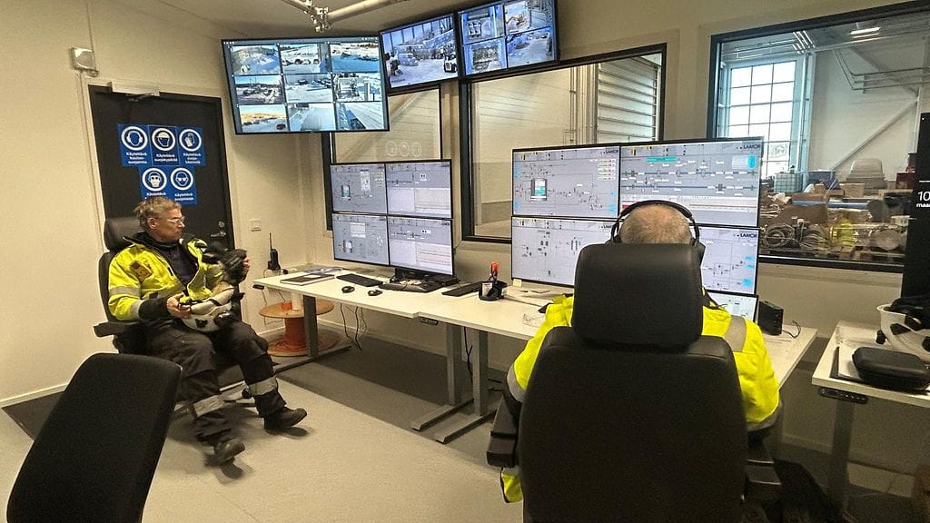 Lamor, muovin kemiallinen kierrätyslaitos, valvomo