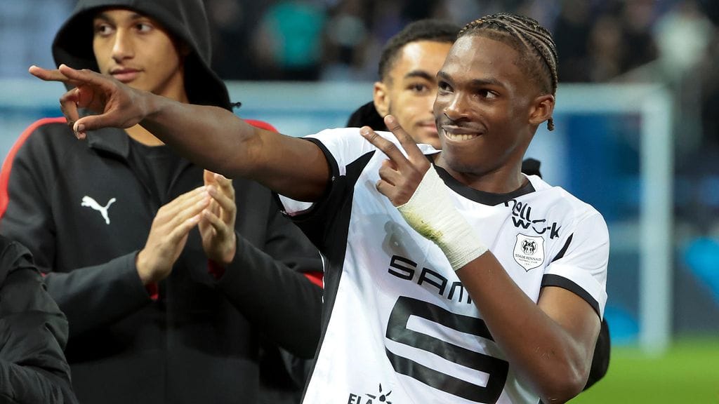 Jeremy Jacquet hyppää Liverpoolin paitaan kesällä 2026.