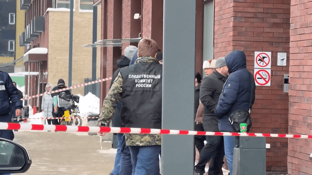 Ampuminen tapahtui perjantaina Moskovan luoteisosassa Volokolamskin valtatiellä sijaitsevassa asuinrakennuksessa.