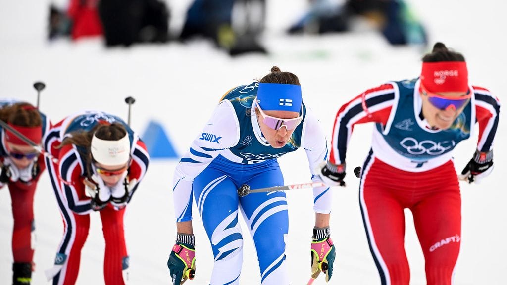 Kerttu Niskanen taisteli pitkään olympiapronssista, mutta Norjan Heidi Weng karkasi lopulta tavoittamattomiin.