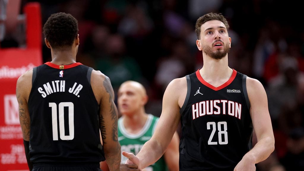 Alperen Sengün ajettiin ulos Houston Rocketsin ja Boston Celticsin välisestä ottelusta tuomarin nimittelyn takia.