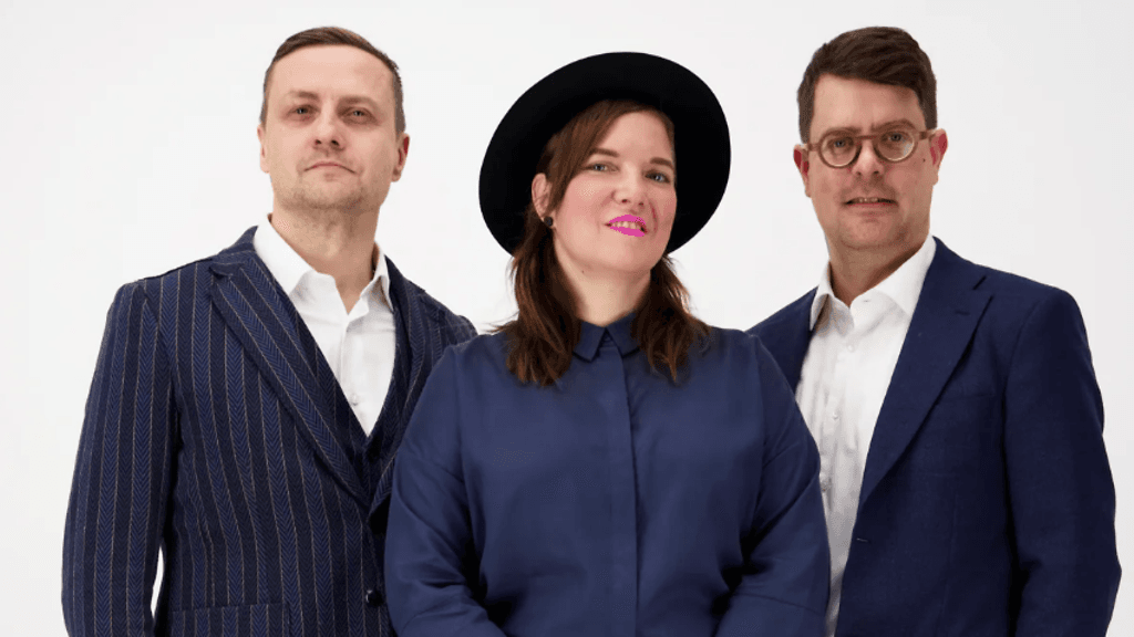 Papu Designin yrittäjät Tuomo Saarni, Anna Kurkela ja Jussi Kurkela.