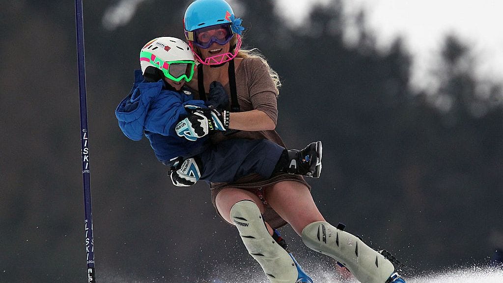 Sarah Schleper paketoi uransa alun perin jo vuonna 2011, sylissään kolmevuotias Lasse.