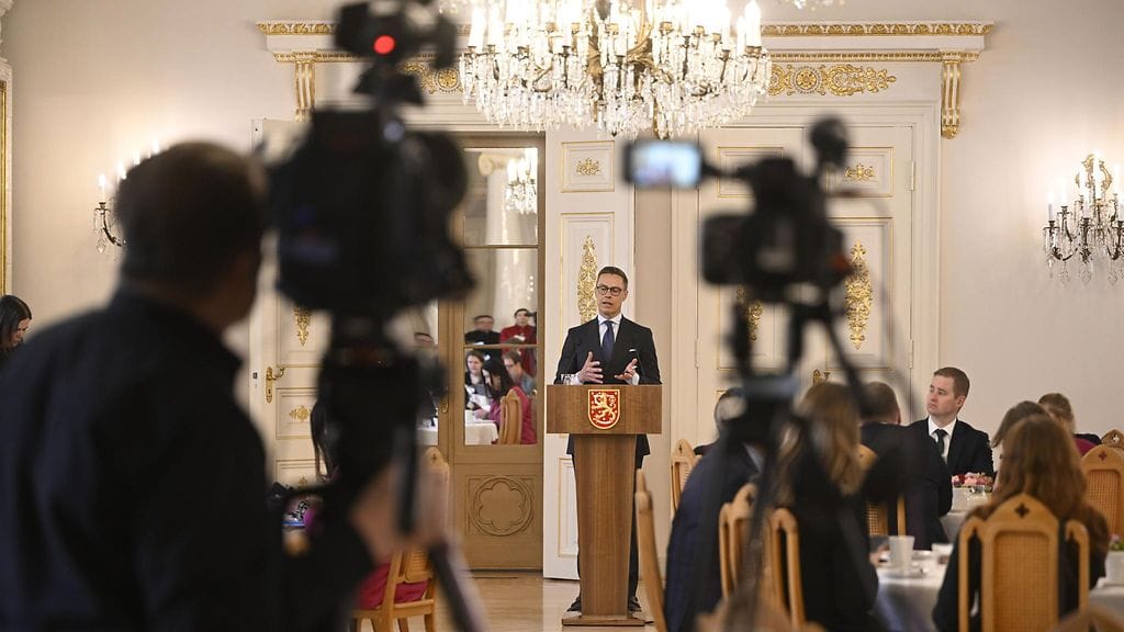 LK Alexander Stubb politiikan toimittajat 2 110226