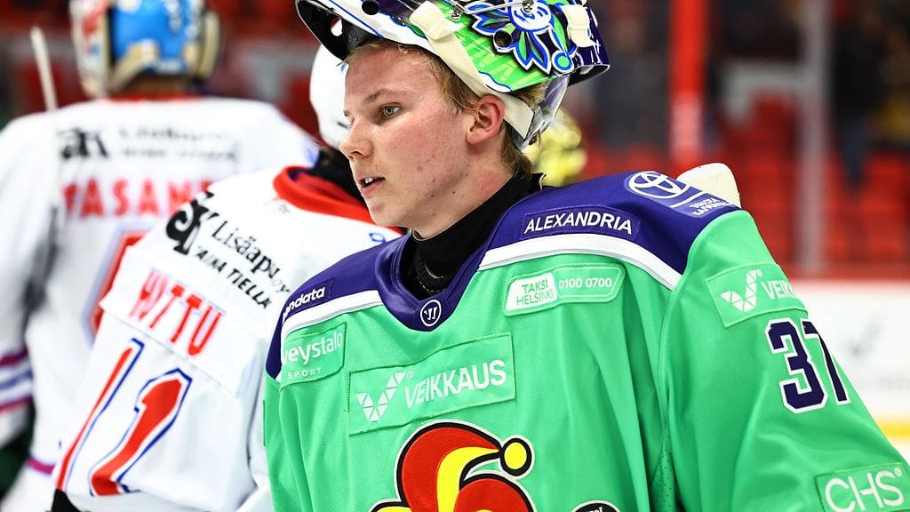 Sisu Heikkeri pelaa loppukauden Jukureissa.