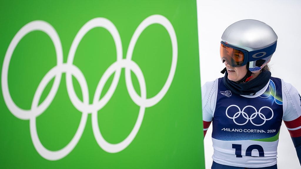 Lindsey Vonn kaatui sunnuntaina käydyssä naisten syöksylaskussa. Hän on hoidettavana trevisolaisessa sairaalassa.