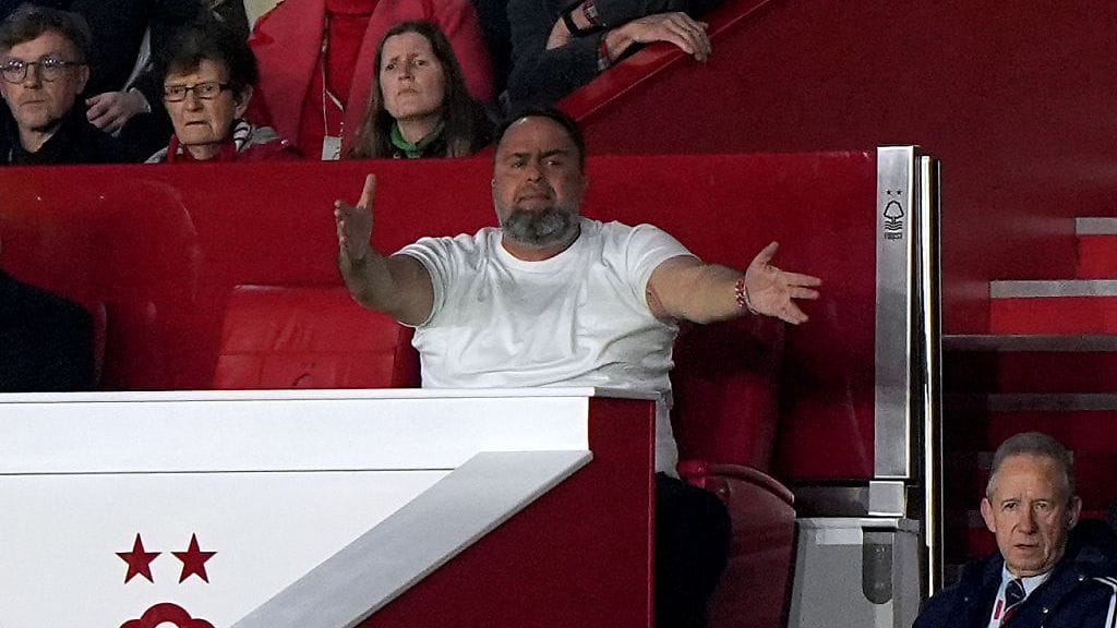 Evangelos Marinakis ei ollut tyytyväinen näkemäänsä keskiviikkona ottelussa Wolverhamptonia vastaan.