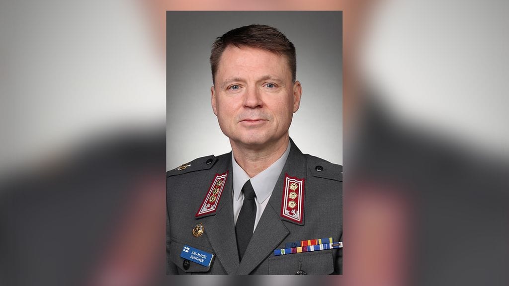 Puolustusvoimien uudeksi viestintäjohtajaksi on nimitetty eversti Aki-Mauri Huhtinen. Hän aloittaa tehtävässä maaliskuun alussa.