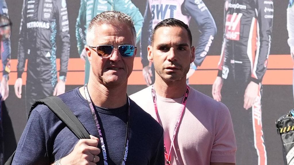 Ralf Schumacher kihlautui Étienne-rakkaansa kanssa.