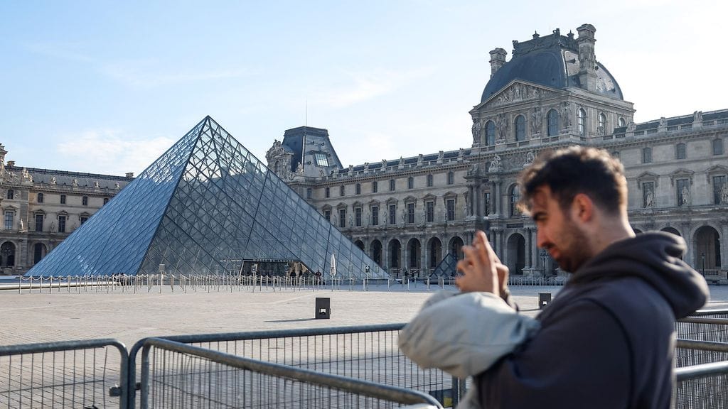 Edellinen vesivahinko Louvressa koettiin vasta viime joulukuussa.