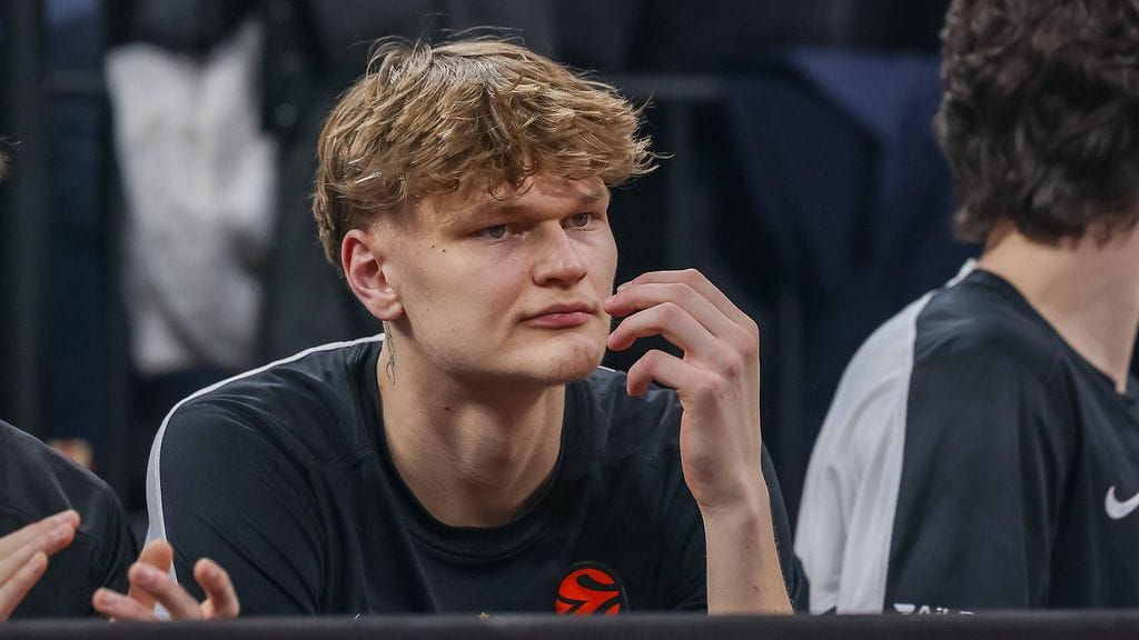 Miikka Muurinen on ajautunut seurajoukkueessaan Partizanissa haastavaan tilanteeseen.