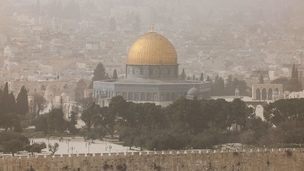 Kuvituskuva Jerusalemista. Lapset löysivät luita Jerusalemin Pisgat Ze'evin asuinalueen läheisestä metsästä perjantaina.