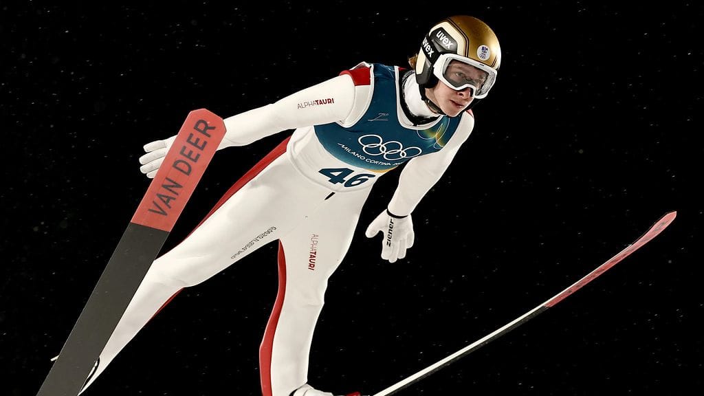 Itävallan Daniel Tschofenig hylättiin liian suurien monojen takia.