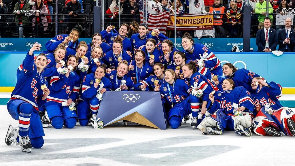 USA:n naisten jääkiekkomaajoukkue kieltäytyi presidentti Donald Trumpin kutsusta.