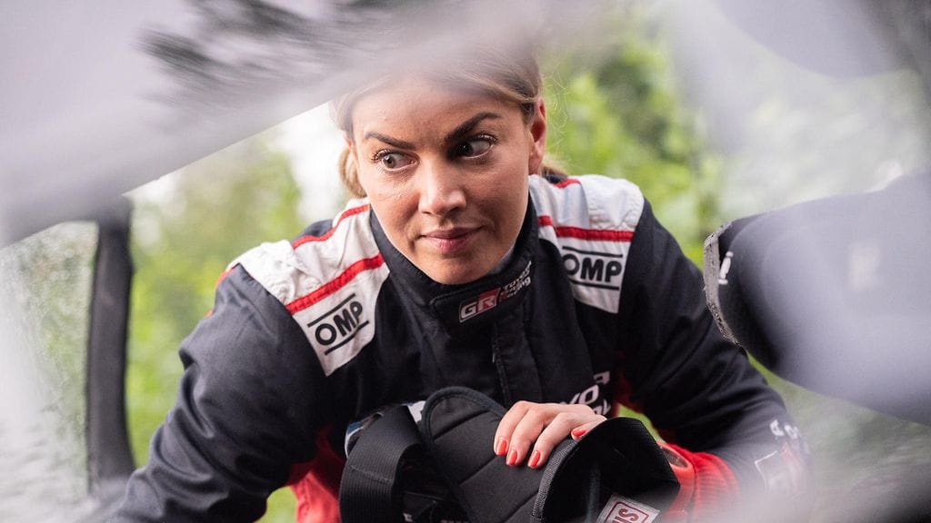 Janni Hussi tekee rakettimaista nousua MM-rallissa.