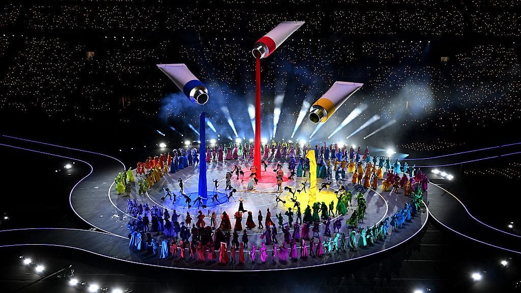 Milano-Cortinan olympialaisten avajaisissa näytti tältä.