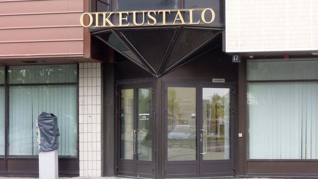 Lapin käräjäoikeus käsittelee syytettä toimittajan kunnian loukkaamisesta.