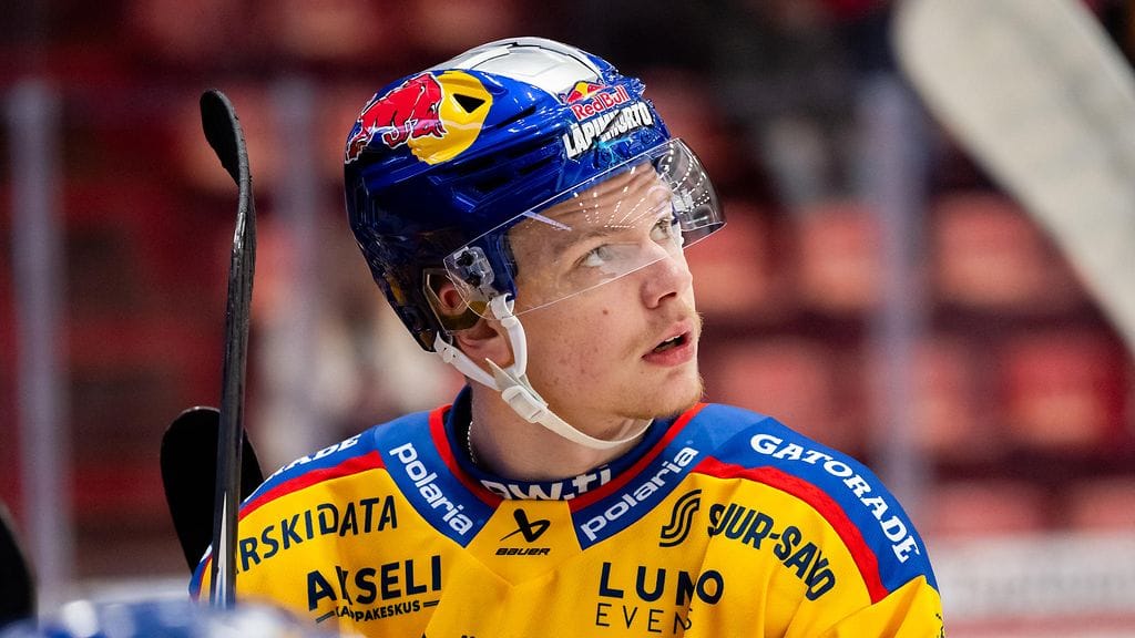 Alberts Smits, 18, pelaa loppukauden Saksassa.