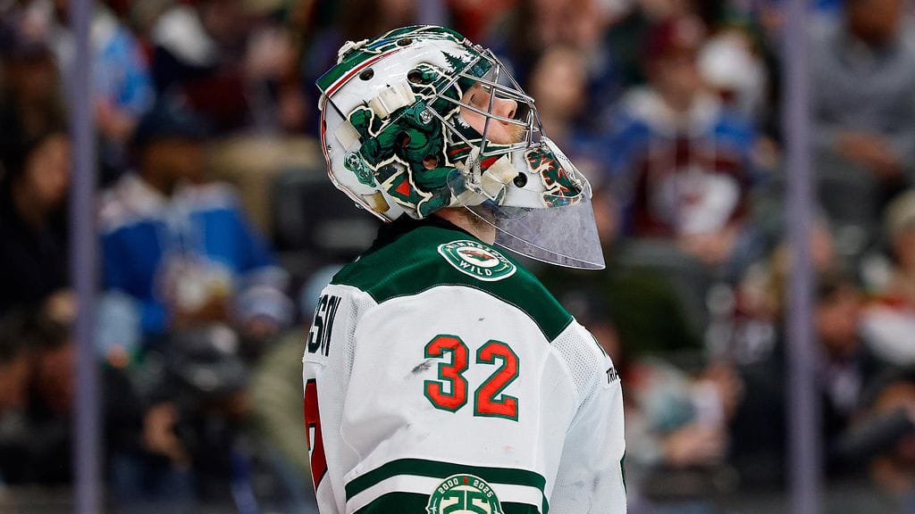 Minnesota Wildin Filip Gustavsson voi pahoin kesken Colorado Avalanche -ottelun.